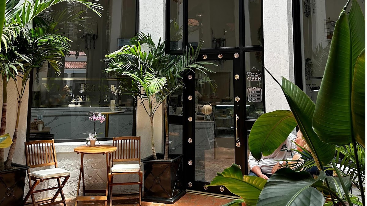 Via Roma Cafe