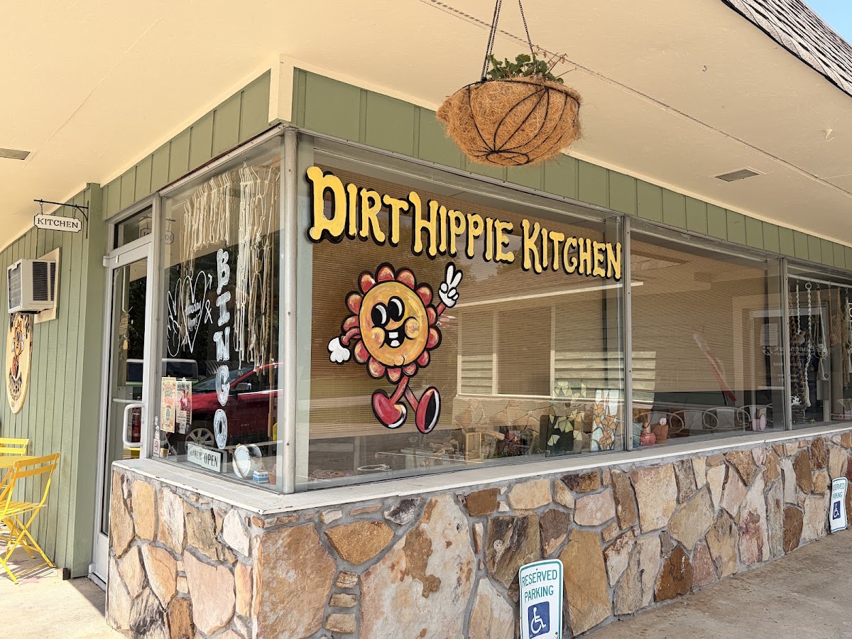 DIRT HIPPIE KITCHEN&MERCANTILE LLC