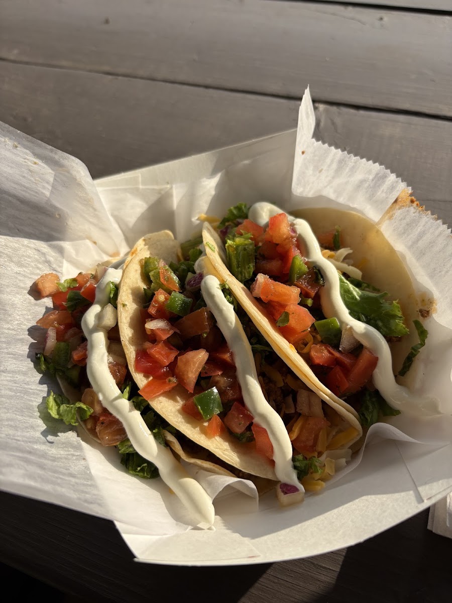 B’s Tacos & More