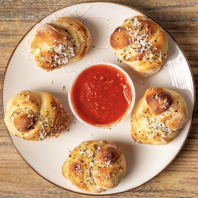 Garlic Knots