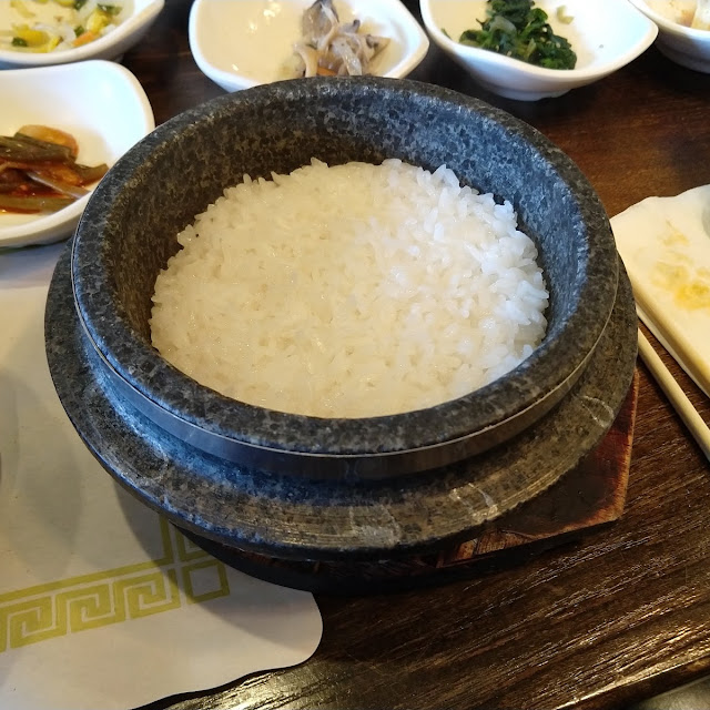 Rice in Stone Pot