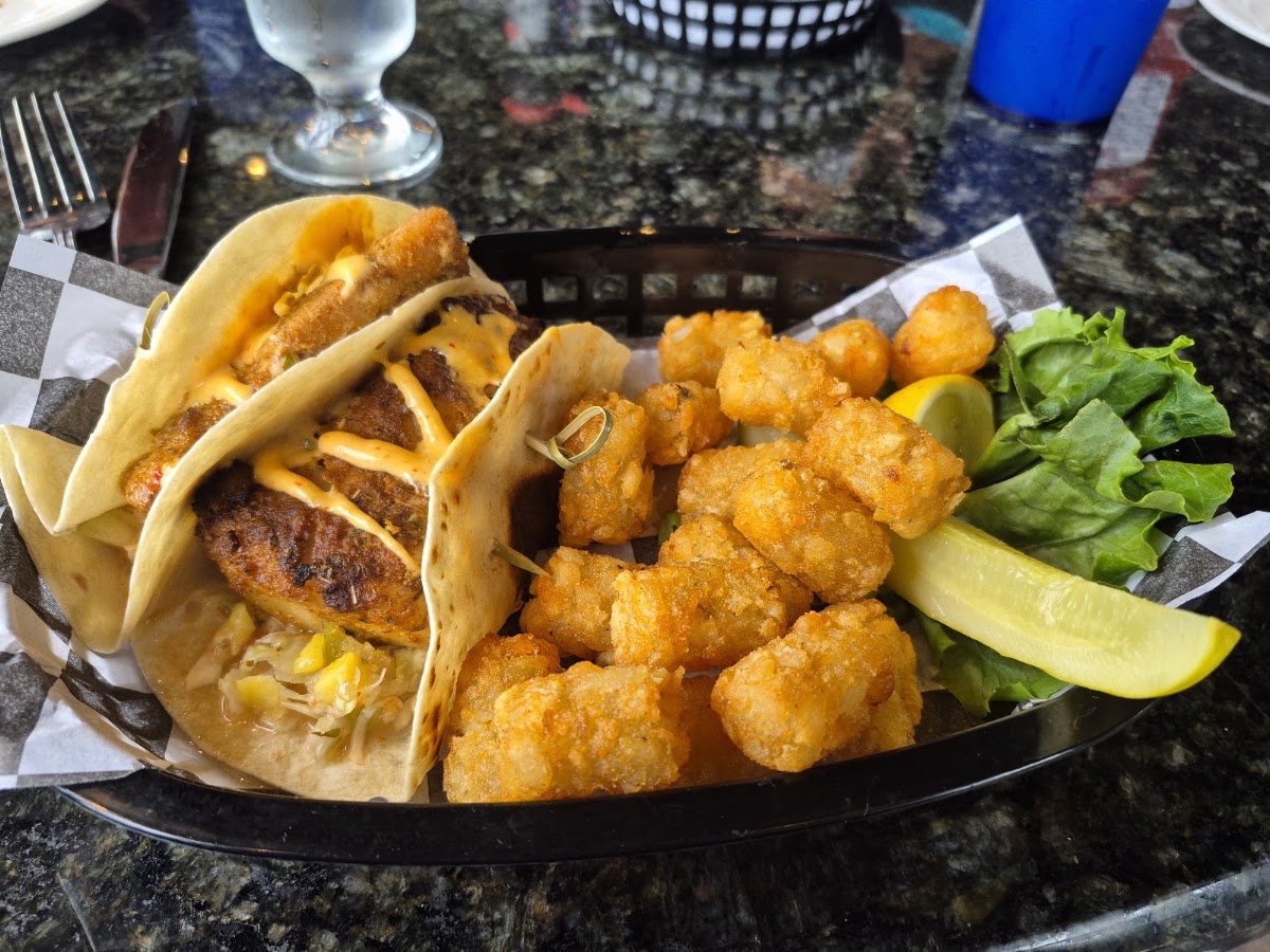 Dockside Bar & Grill