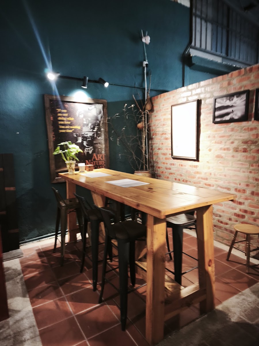 ART NATURE GALLERY CAFE
