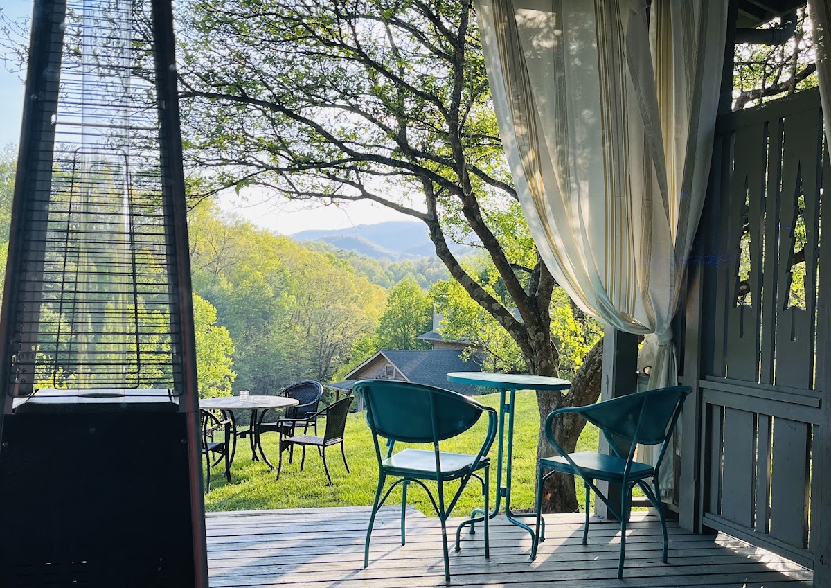 Kallisto Restaurant and Lounge at Nantahala Village