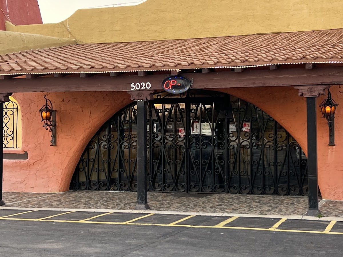 Casa Agave Mexican Restaurant and Cantina