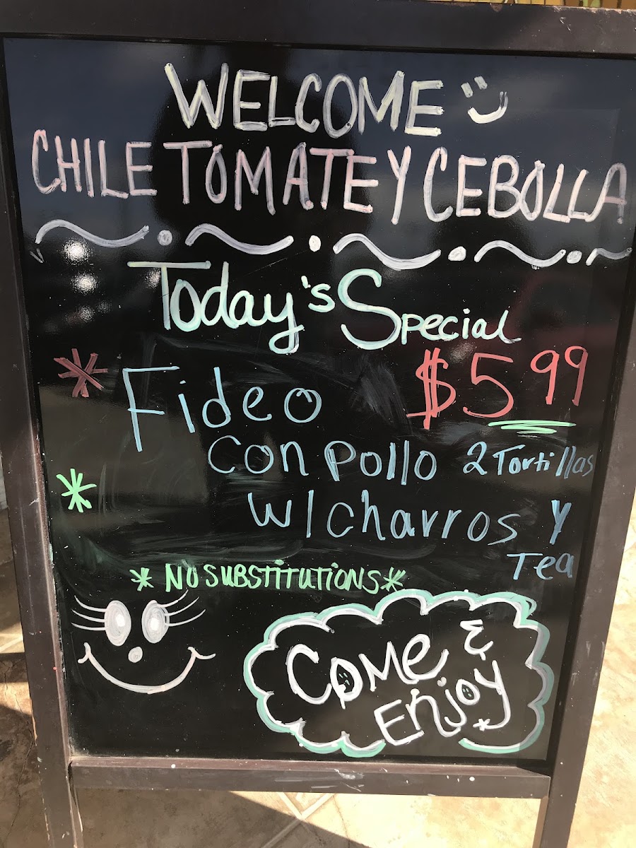 Chile Tomate y Cebolla Mexican menu board