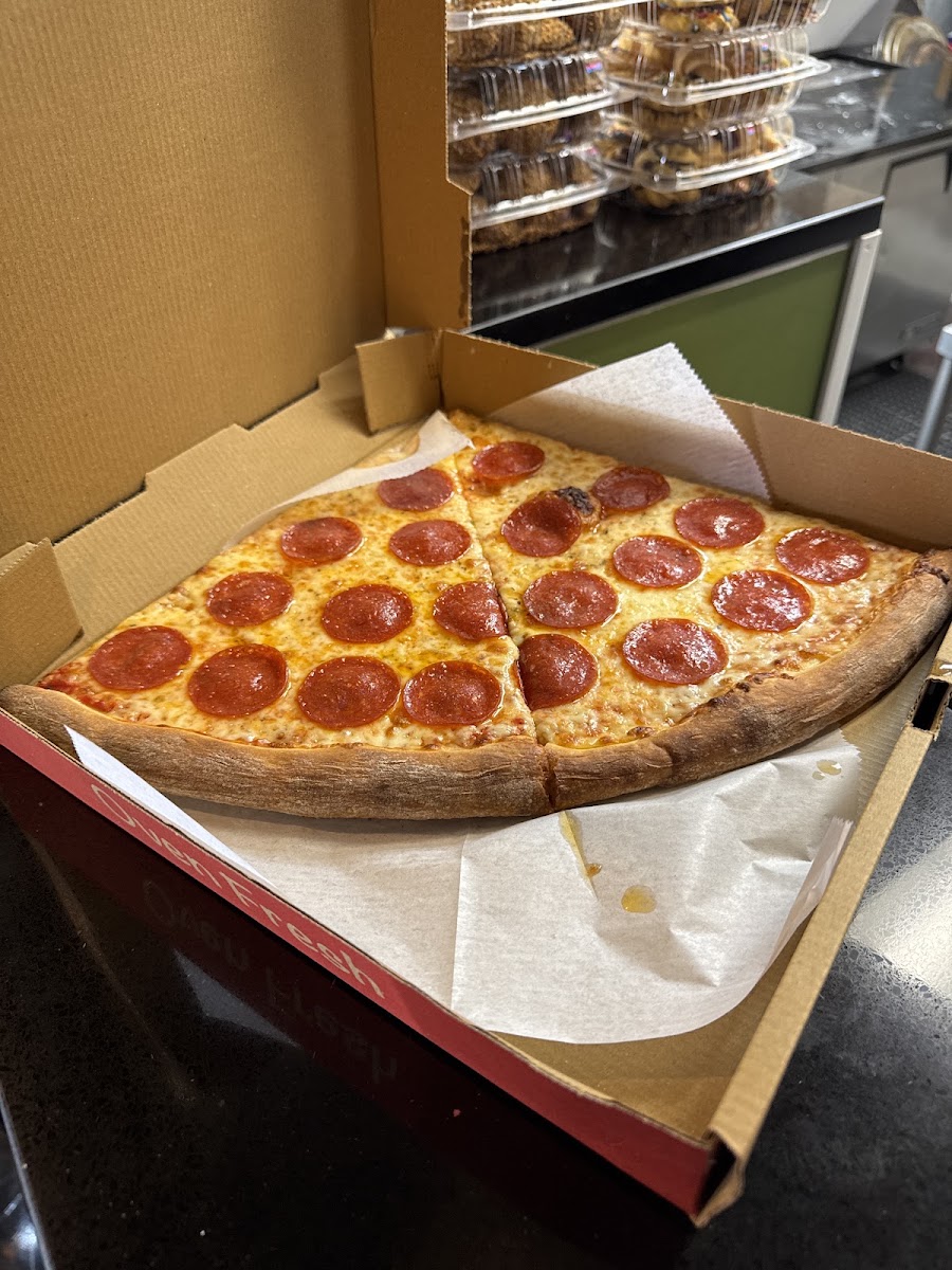 Wise Guys Pizzeria