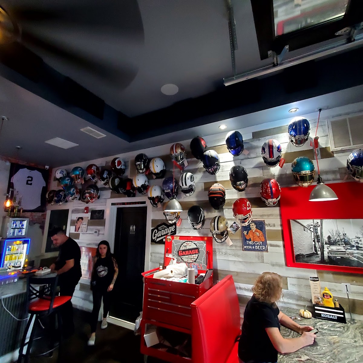 The Garage Bar & Grill