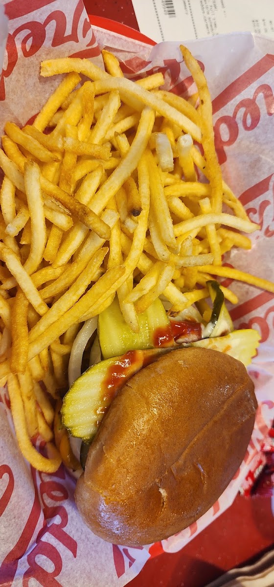 Freddy's Frozen Custard & Steakburgers