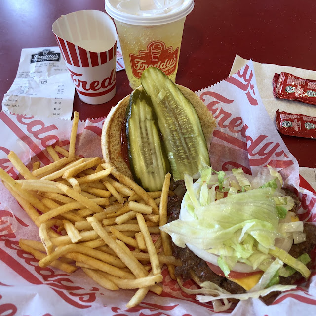 Kids Cheeseburger Meal