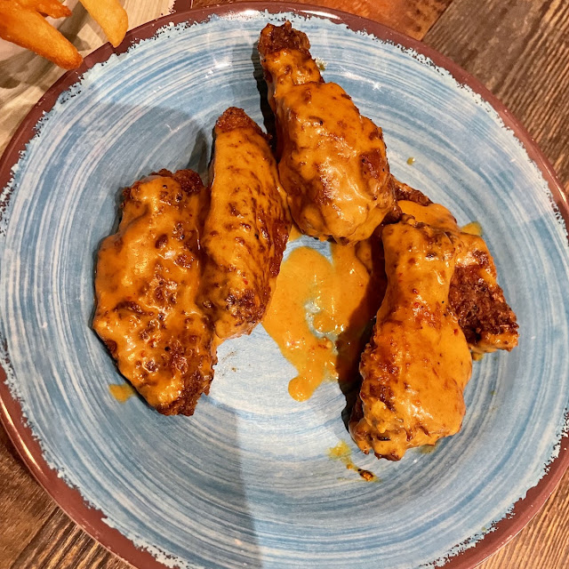 6 Chicken Wings
