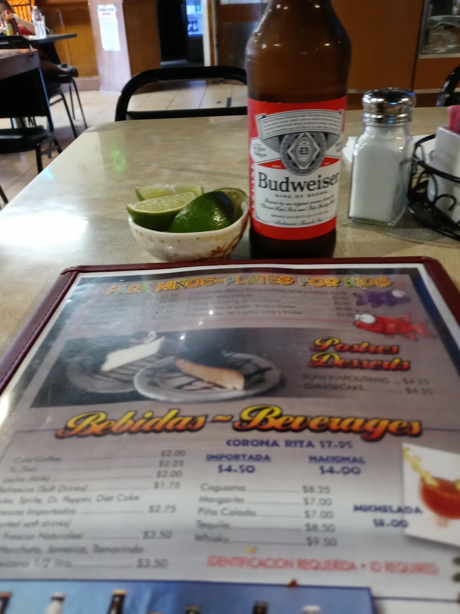El Tiburón Seafood & Grill menu board