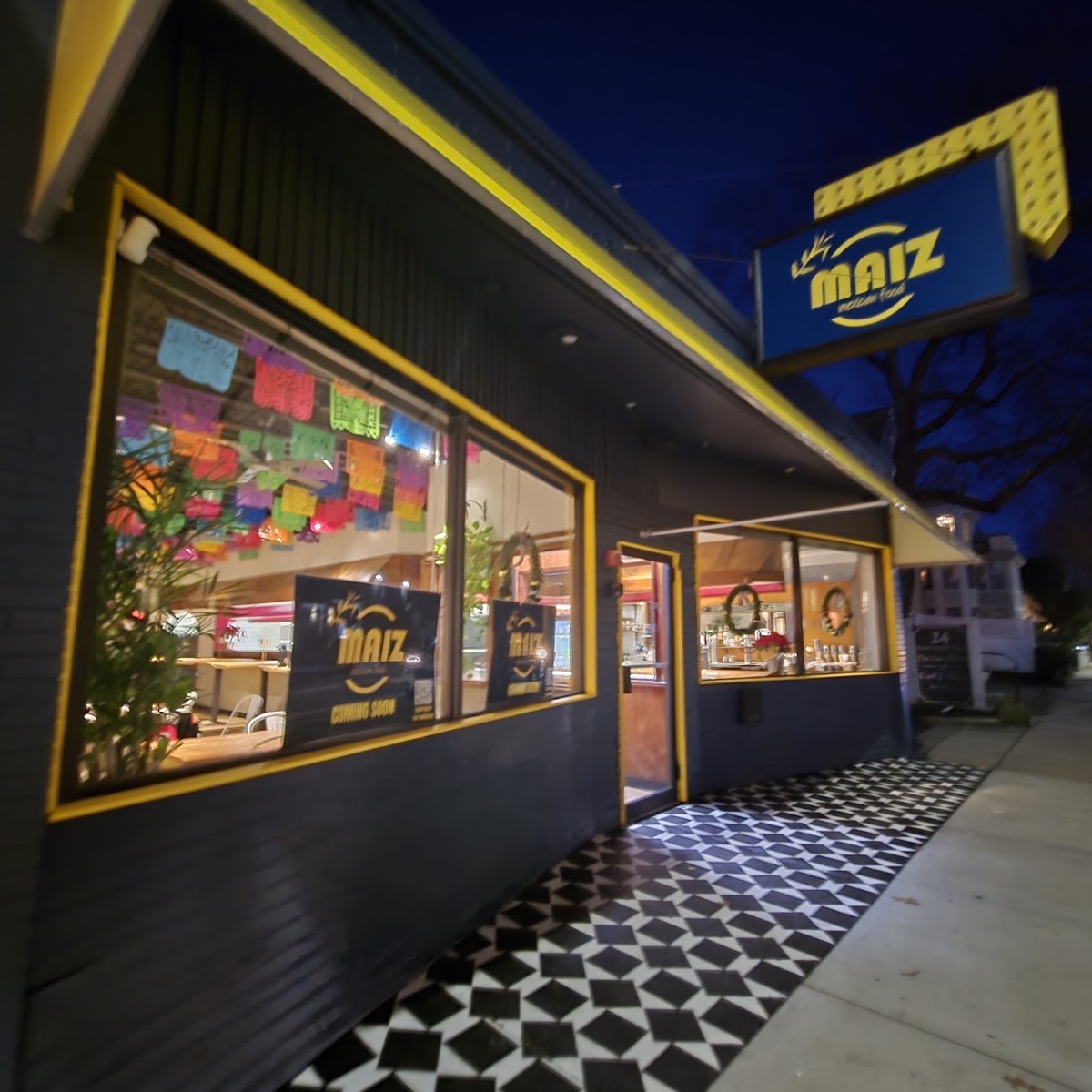 Maiz East Side