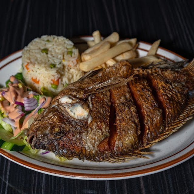 37 Mojarra Frita