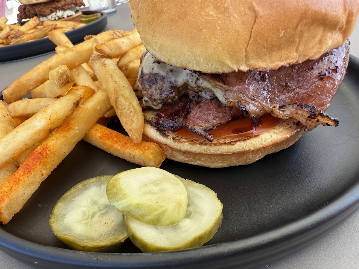 Lucky Duck Bistro
