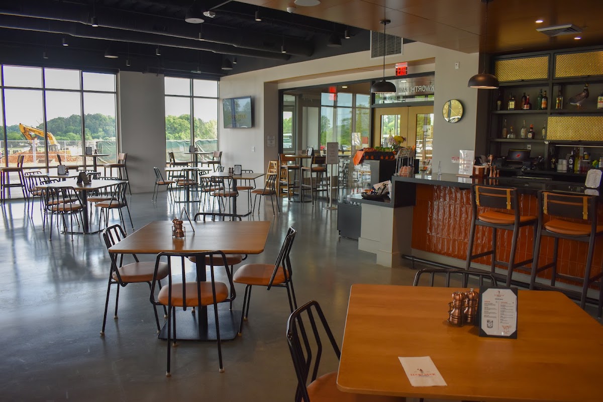 Lucky Duck Bistro