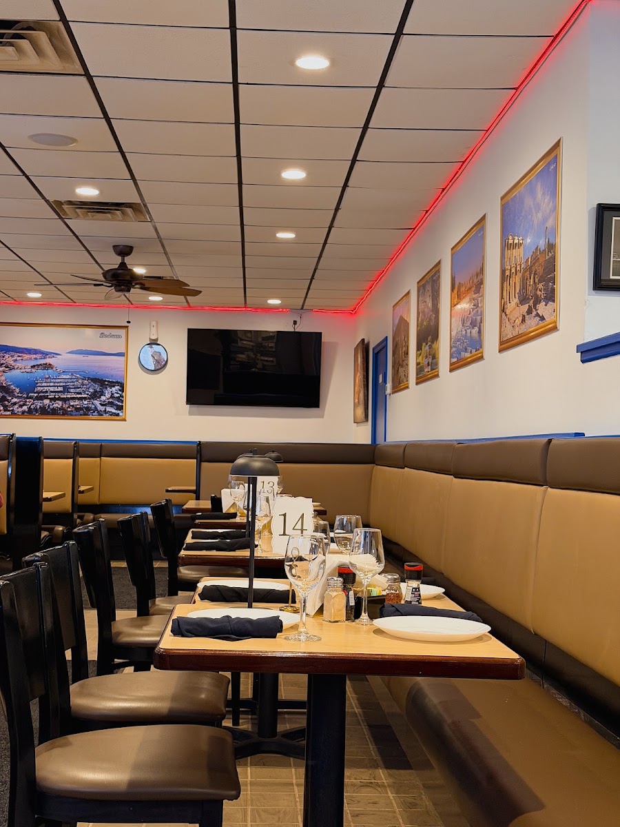 Sparta Mediterranean Cuisine & Pizza