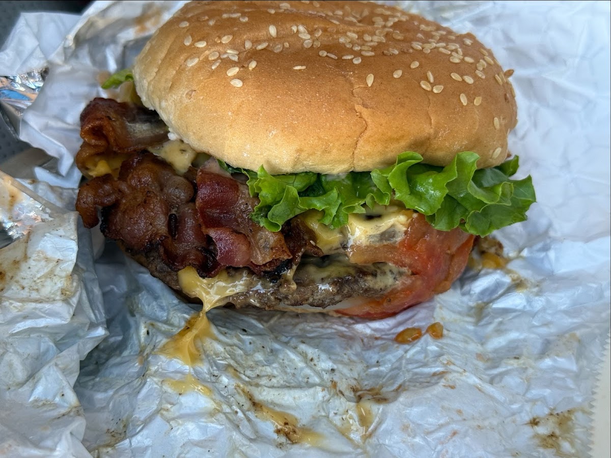 Babe's Burger