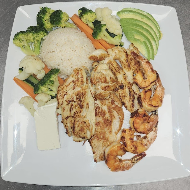 Pechuga de Pollo Con Camarones