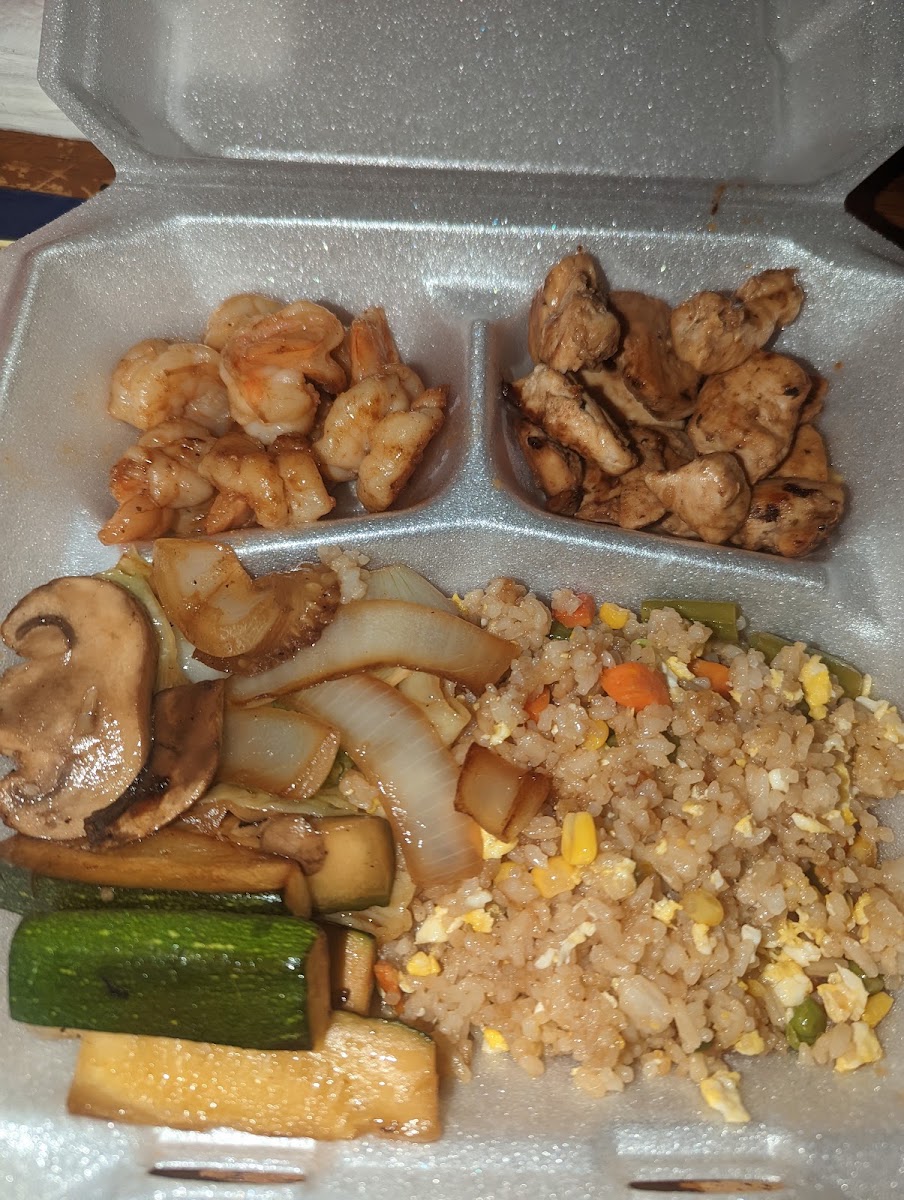 QUEEN'S CATERING