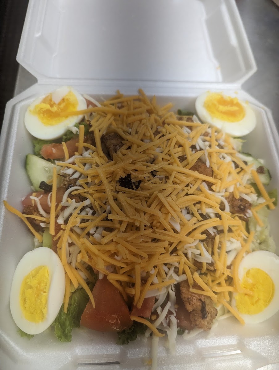 QUEEN'S CATERING
