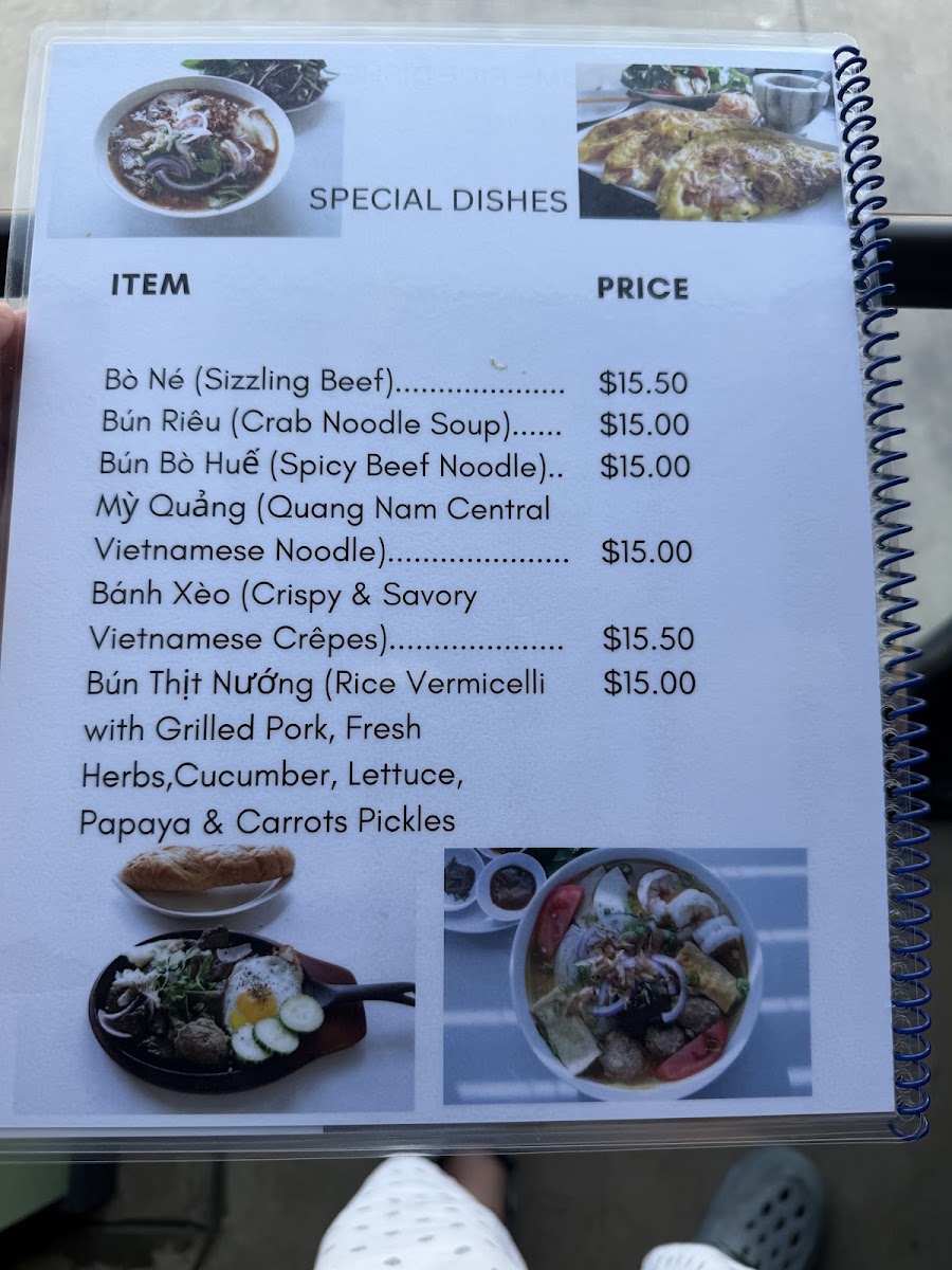 Gốc Vietnam Restaurant menu board