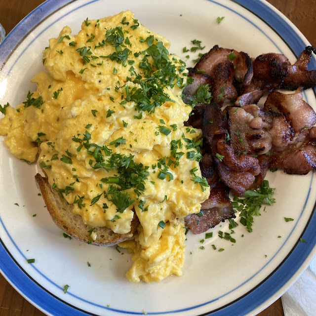 Scrambled Eggs and Crispy Bacon
