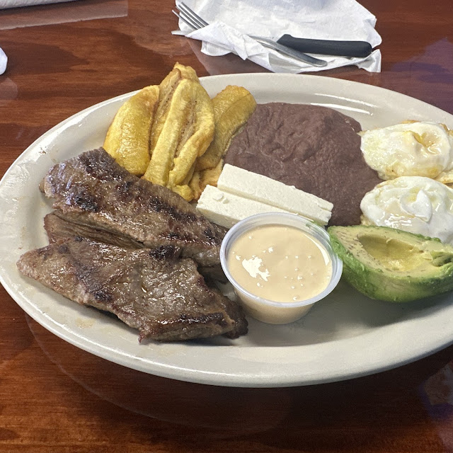 Desayuno Con Carne Asada