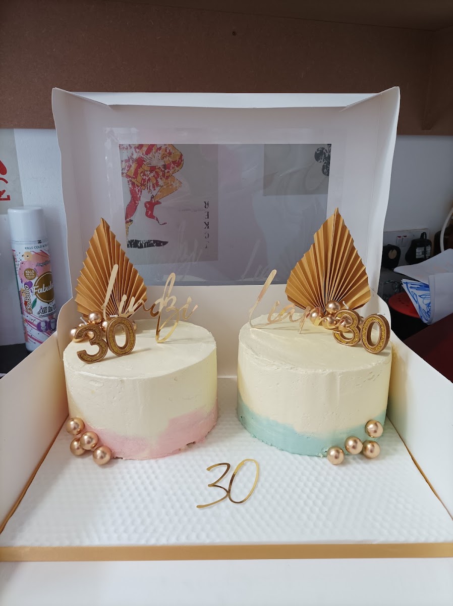 Devine Cakes&Tearoom