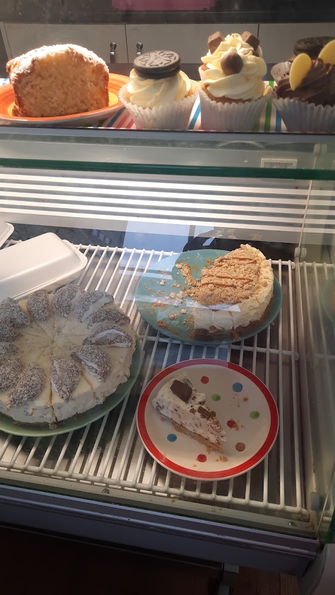 Devine Cakes&Tearoom