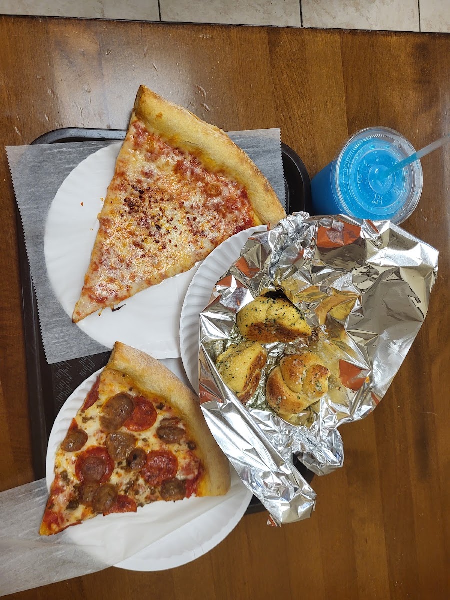 Sal & Paul's Pizzeria