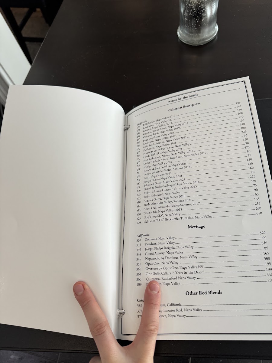 Lenny's Seafood & Steakhouse menu board