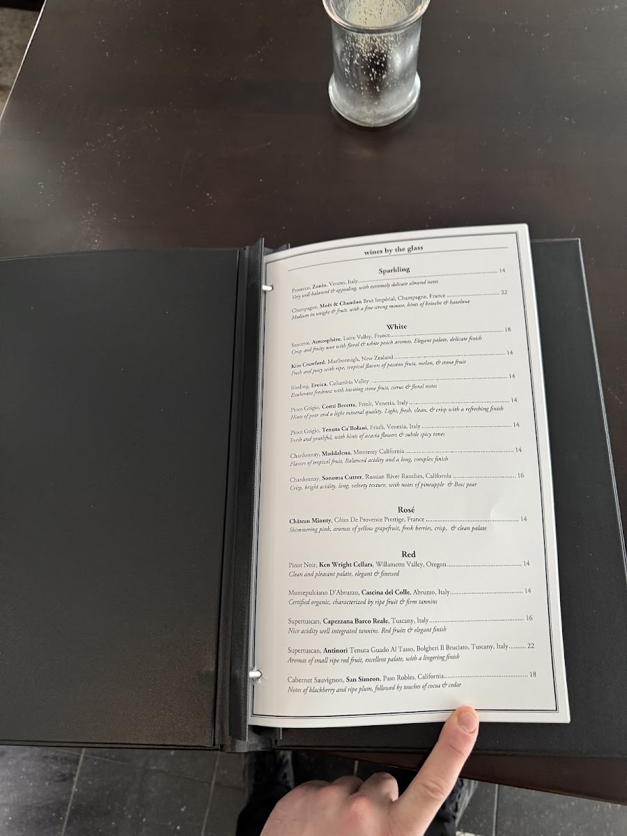 Lenny's Seafood & Steakhouse menu board