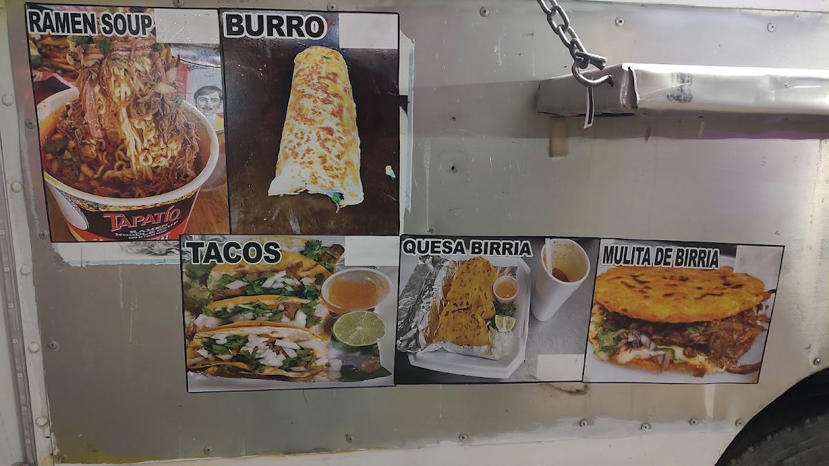 Birriería Leo’s menu board