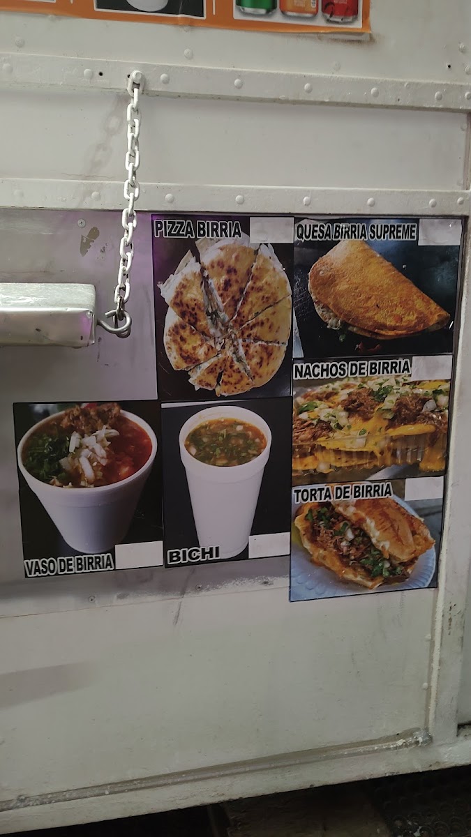 Birriería Leo’s menu board