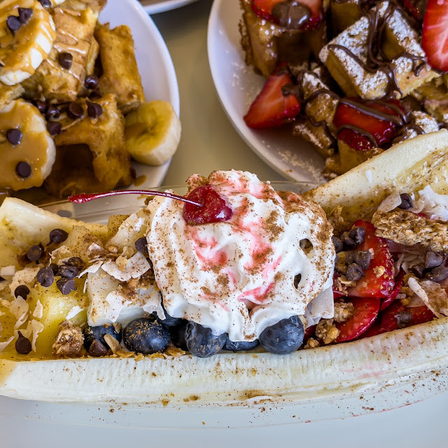 Breakfast Banana Split