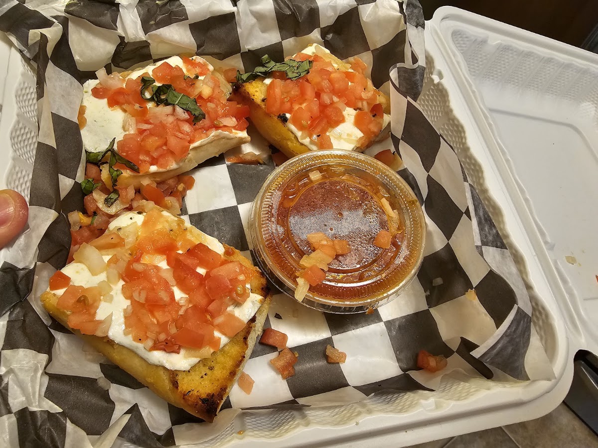 Caramella's Italian Bistro