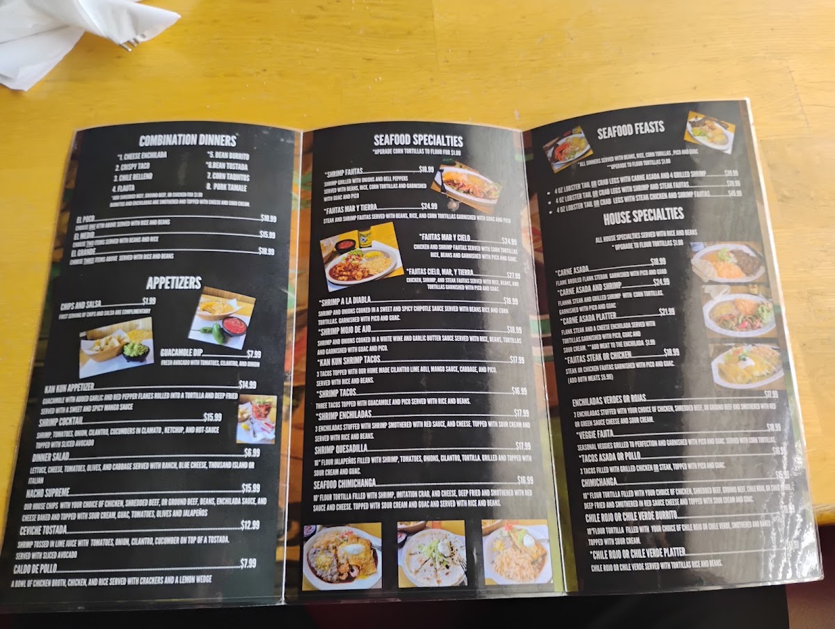 Kan Kun Mexican Restaurant menu board