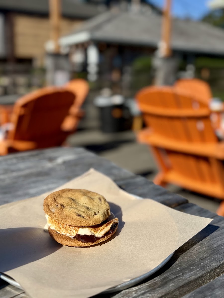 Cannon Beach S'mores Company