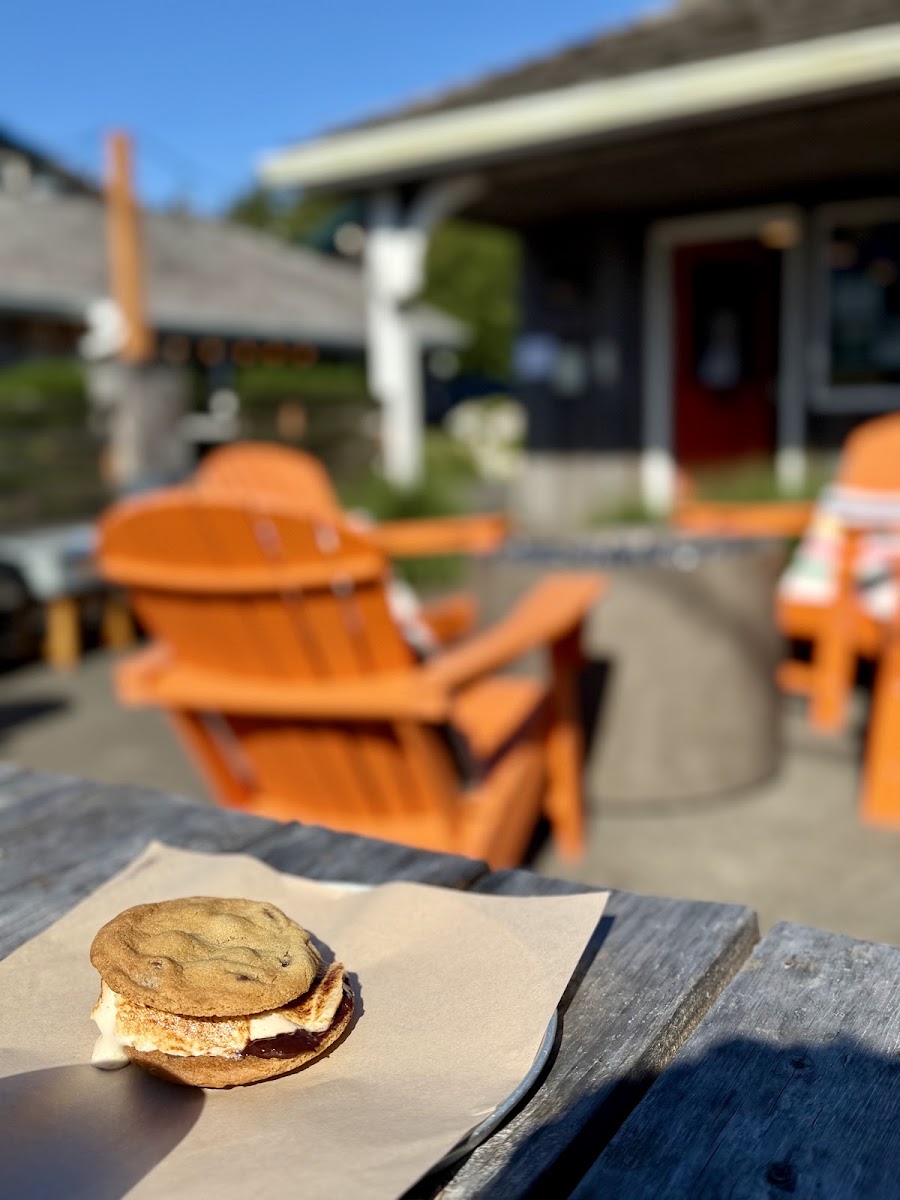 Cannon Beach S'mores Company