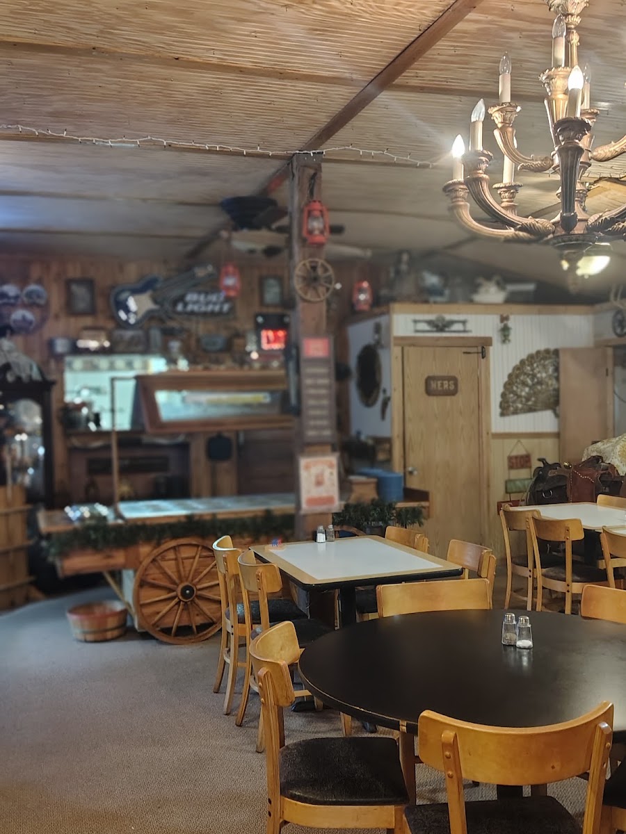 Wild Willy's Roadhouse Grill