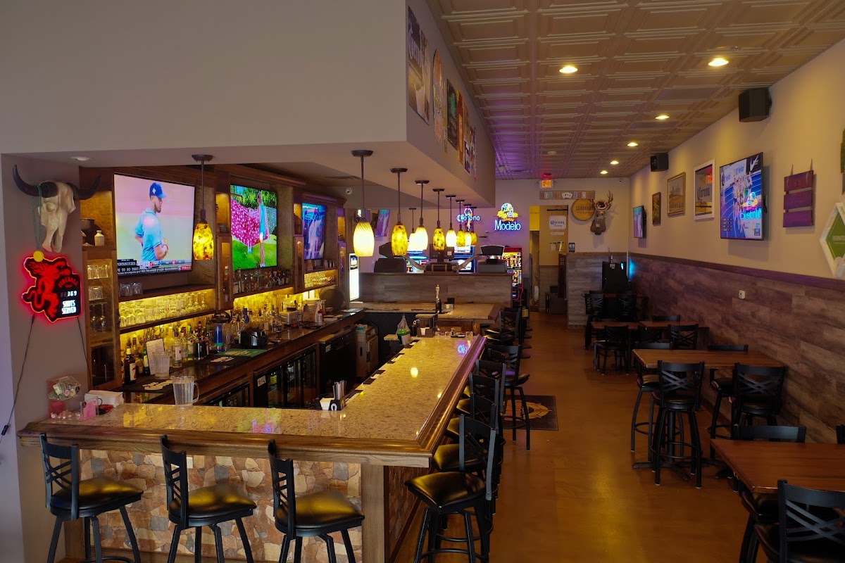 Señor Dylan's Cantina