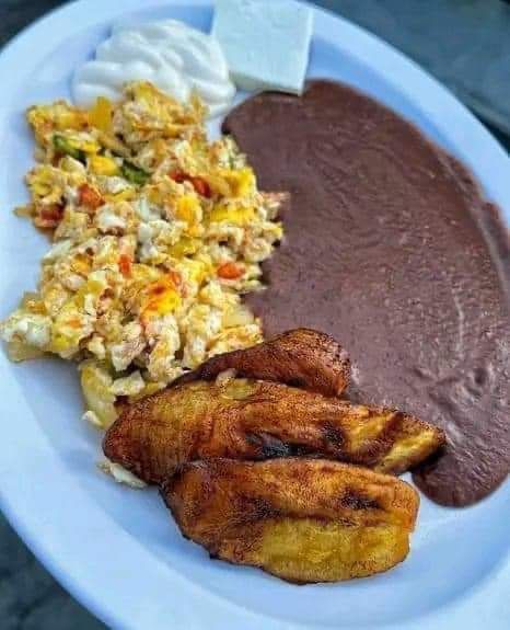 Pupuseria y Antojitos El Pulgarcito.