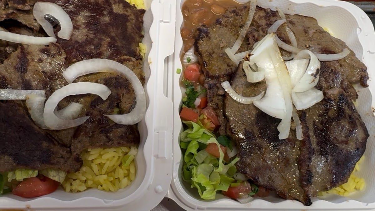 Kely's Taqueria y Pupuseria