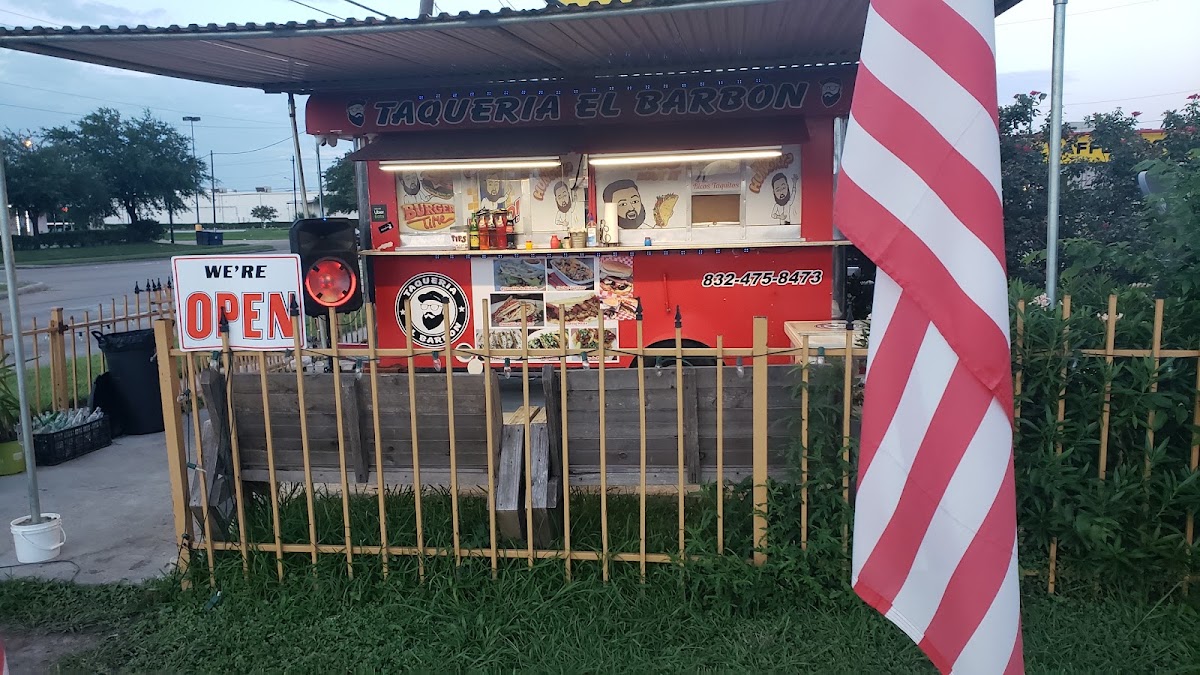 Taqueria El Barbón (Food Truck)