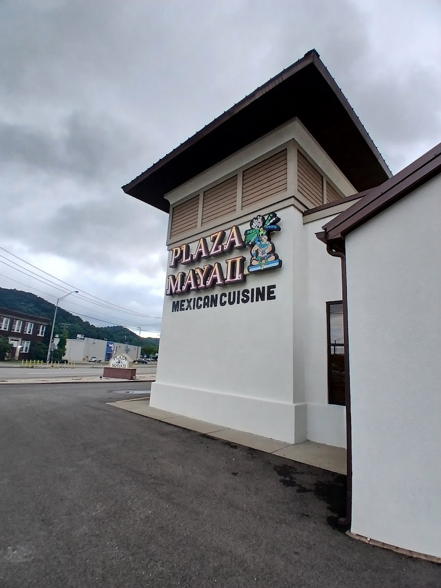 Plaza Maya 2