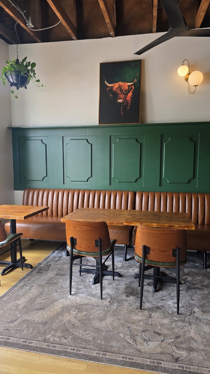 Live Oak Restaurant & Tap
