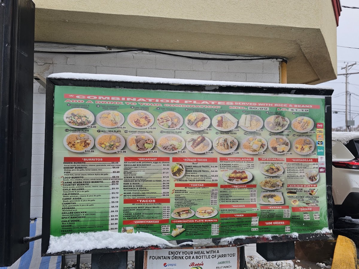 Beto's Mexican Food menu board