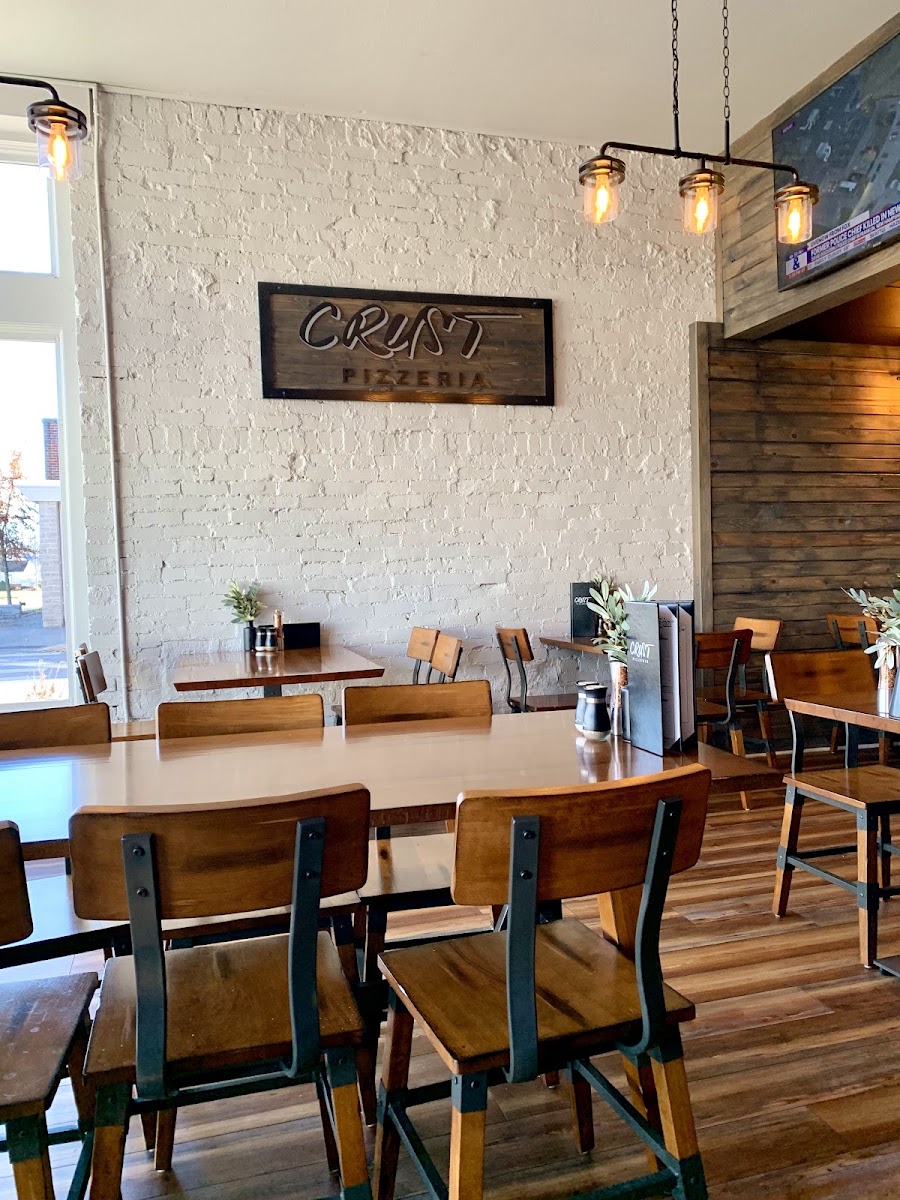 Crust Pizzeria