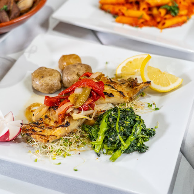 Salmon Taverna